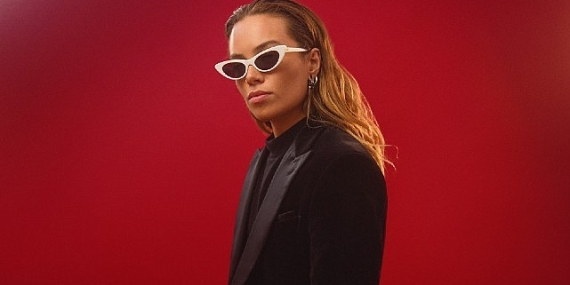 Tek Kişilik Müzik Dehası Tash Sultana, PSM Loves Summer by %100 Müzik Kapsamında 23 Haziran'da Zorlu PSM'de!