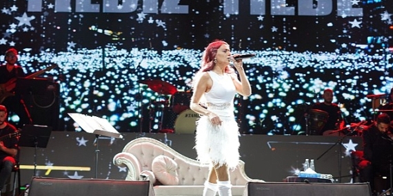 Yıldız Tilbe'den Harbiye'de Unutulmaz Konser