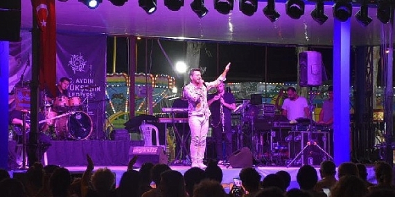 Aydın Büyükşehir Belediyesi'nden, Akbük'te Yaza Merhaba Konseri