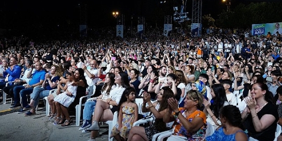 Beylikdüzü klasik muhteşem gala konseriyle sona erdi 