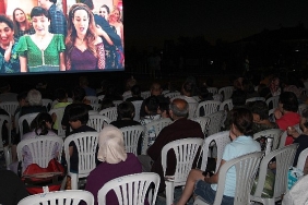 cankayada-acik-havada-sinema-keyfi-basliyor.jpg