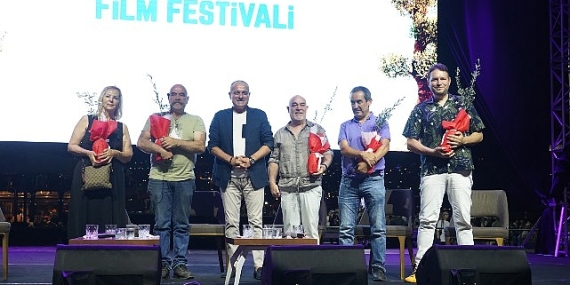 Dizi ve Sinema dünyasında kadının yeri tartışıldı