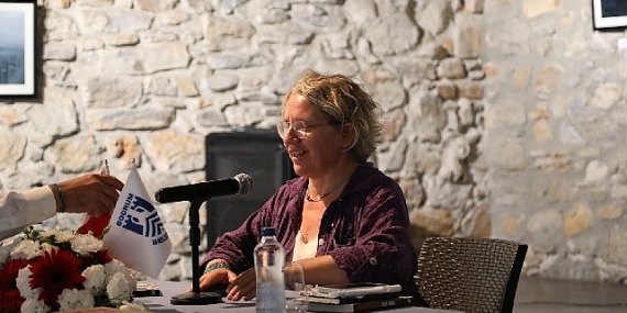 Hacer Foggo “Askıda Hayatlar" kitap imza günü