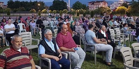 Kartepe Belediyesi tarafından geleneksel hale getirilen “Yazlık Sinema Günleri" başladı.