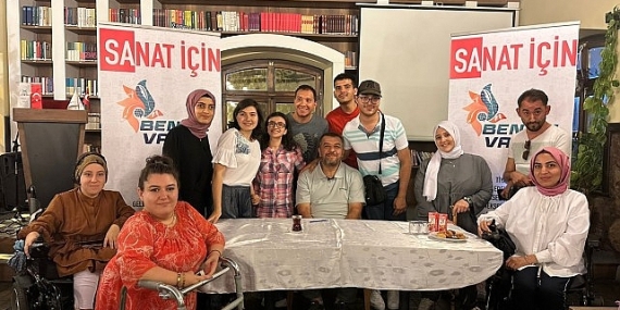 Şair Kılıçarslan, özel gereksinimli okurlarıyla buluştu