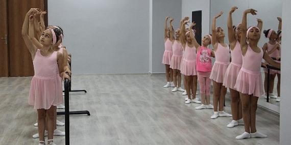 Saray Belediyesi'nden ücretsiz bale atölyesi