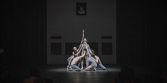 The Stay Warehouse'da Bale Temsili