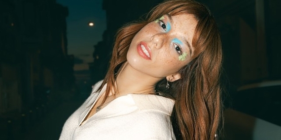 Yapı Kredi bomontiada World Akustik serisinde bu hafta: “Selin Geçit" Avlu sahnesinde