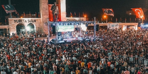 30 Ağustos coşkusu bütün Didim'i sardı