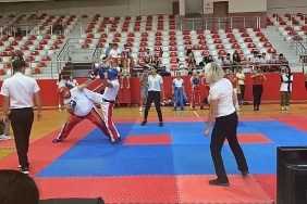 bayraklili-sporculardan-kick-boks-basarisi.jpg
