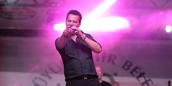 Boğaziçi Festivali Hakan Peker'le Başladı