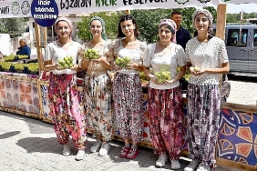 bozalan-incir-festivali-coskusu-menemeni-saracak.jpg