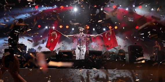 Büyük Zaferin 101.Yıl dönümü Beylikdüzü'nde coşku içinde kutlandı