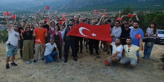 Efsane 30 Ağustos kutlaması