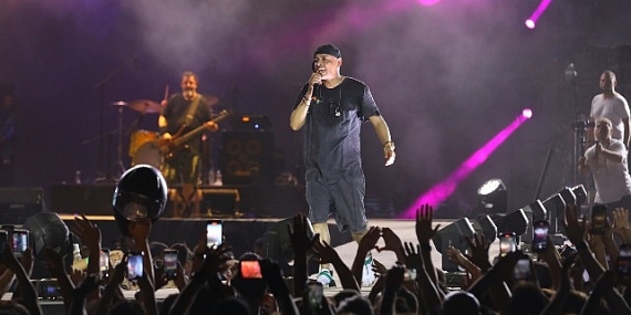 İstanbul Festivali'nde Rap Müzik Rüzgarı: Blok3, Motive ve Ceza sahne aldı