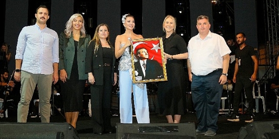 İzmir Kınık'ta 30 Ağustos 'Zafer Konseri' ile Kutlandı