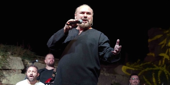 Kaleiçi Hakan Aysev'le coştu