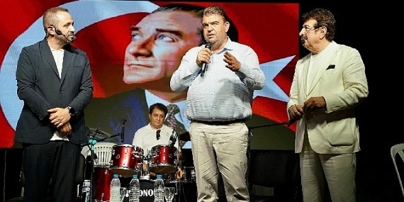 Seferihisar'da Zafer Bayramı coşkusu