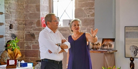 Sergiden elde edilen gelir can dostlara gidecek