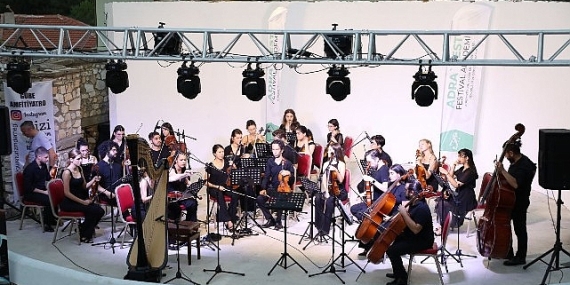 Tayfun Canlı: Kültür ve sanatın yanındayız!