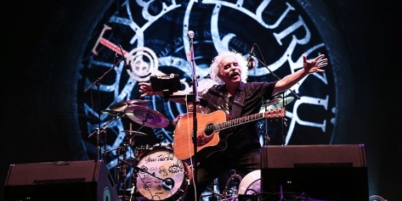 Yeni Türkü'den Festival Tadında Konser
