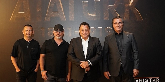 Yönetmen Mehmet Ada Öztekin: “Atatürk, yetim kalmış bir çocuğu kahraman yapan ateşin öyküsü"