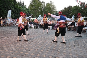 12-kemer-yoruk-festivali-renkli-goruntuler-olusturdu.jpg