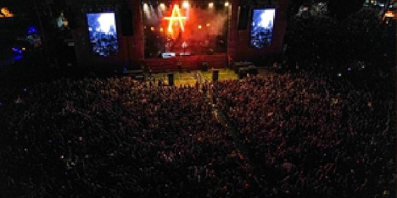 92. İzmir Enternasyonal Fuarı'nı Müziğin Enerjisi Sardı