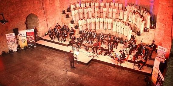 Antakya Medeniyetler Korosu Tosyalı Holding'in sponsorluğunda İstanbul'da