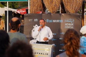 ayvalik-kadar-guzel-festival-ayvalik-uluslararasi-film-festivali-basladi.jpg