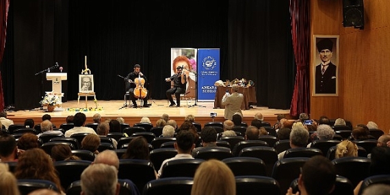 Ceyhun Atuf Kansu ödülü Özüaydın'a verildi