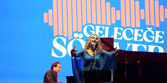 Fazıl Say-Serenad Bağcan Sabancı Üniversitesi “Geleceğe Söz Ver" Burs Fonu İçin Konser Verdi