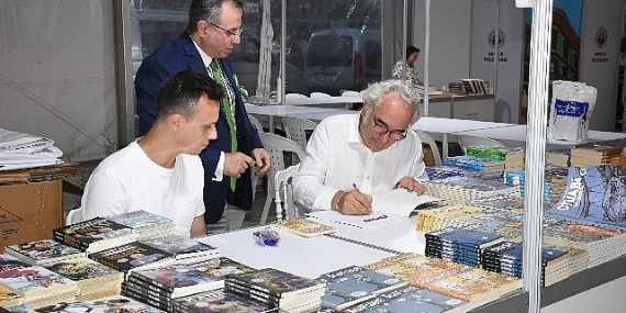 Gemlik Kitap Limanı edebiyatın önemli isimlerini ağırlamaya devam ediyor
