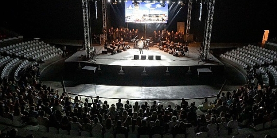 Hatay Medeniyetler Korosu'ndan 92. İEF'de teşekkür konseri