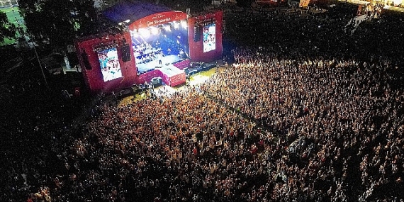 İzmir Fuarı'nda unutulmaz gece