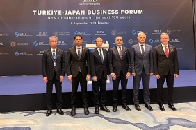jetro-japon-dis-ticaret-teskilati-tarafindan-duzenlenen-japonya-turkiye-is-forumu-ticaret-bakani-omer-bolatin-katilimi-ile-gerceklesti.jpg