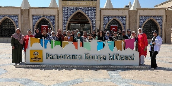 KUZEM'in işitme engelli kursiyerleri Konya'da buluştu