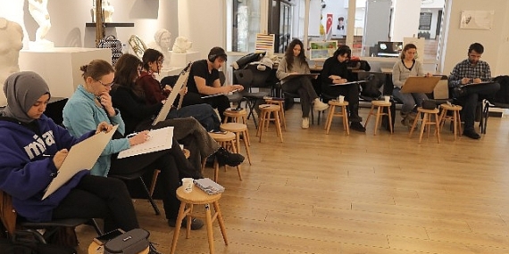Turan Erol Sanat Atölyesi Gençleri Sınava Hazırlıyor