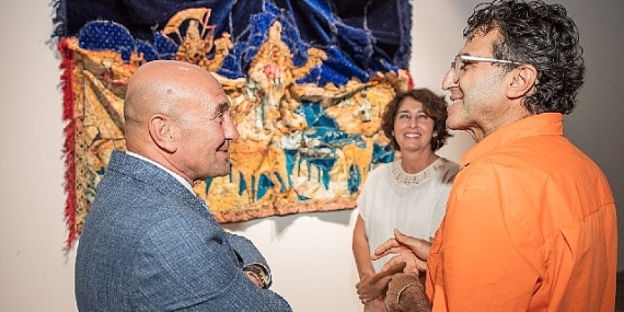 Türkiye'nin ilk Tekstil Bienali İzmir'de açıldı