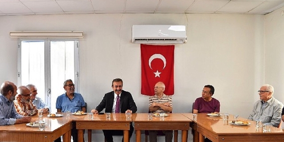 Başkan Soner Çetin emeklilerin sorunlarını dinledi