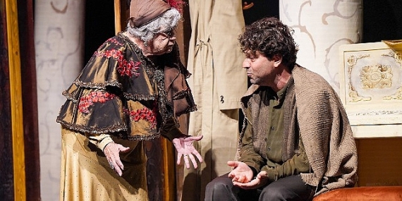 Gaziemir'de Sezon “Veda" Oyunuyla Açıldı