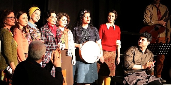 İstanbul; Gülten Akın şiirleriyle tüyap kitap fuarı'nda buluşuyor