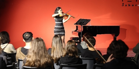 MEM'de Yeni Sezon Cihat Aşkın Konseri ile Başladı