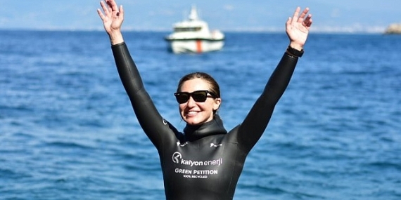 Şahika Ercümen Antalya'da Cumhuriyet için dalacak