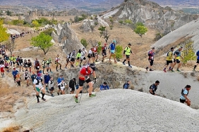 salomon-cappadocia-ultra-trail-10-yilinda-rekor-katilim-9-ekim-2023.jpg