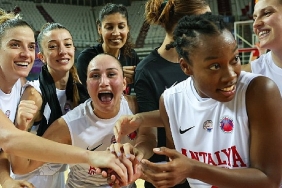 toroslar-kadin-basketbol-takimi-avrupada-ikinci-galibiyetini-aldi.jpg