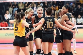 vakifbank-derbide-zaferi-3-0-ile-aldi.jpg