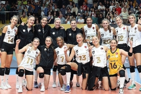 vakifbank-ligde-ilk-macinda-set-vermedi.jpg