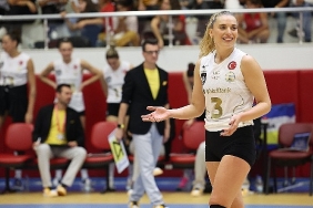 vakifbank-ligde-kazanmaya-devam-ediyor.jpg
