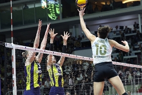 vakifbank-sezonu-sampiyonlar-kupasiyla-acti.jpg